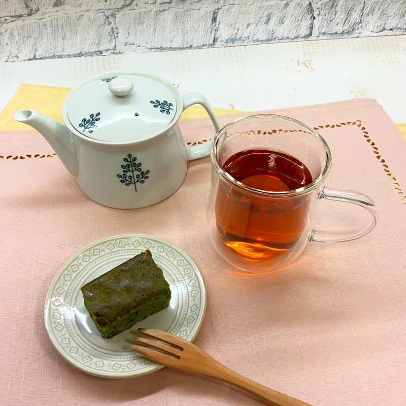 [Fukuoka Yame] "Premium Japanese black tea" 80g packed leaf type *Up to 3 bottles for mail delivery 