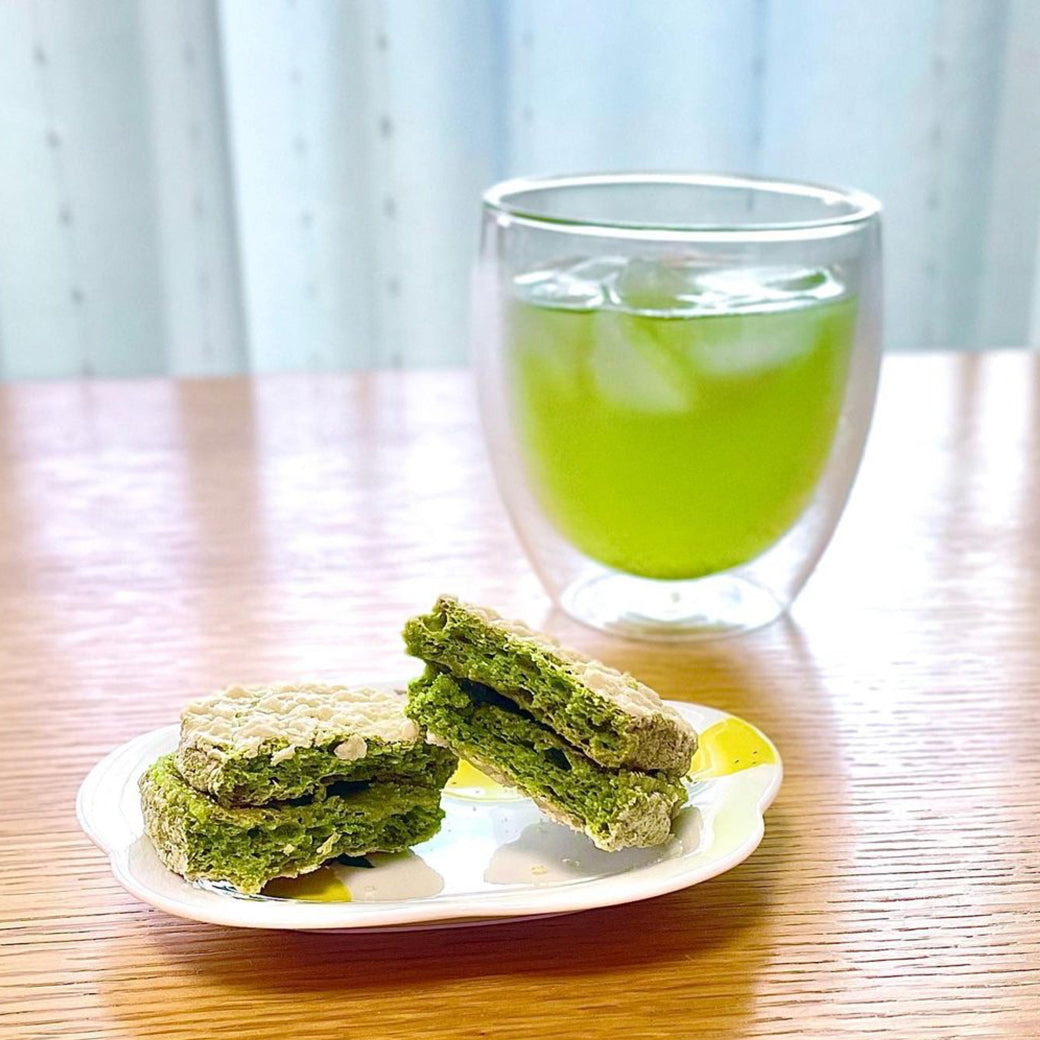 [Uses tea leaves from Shizuoka] 
